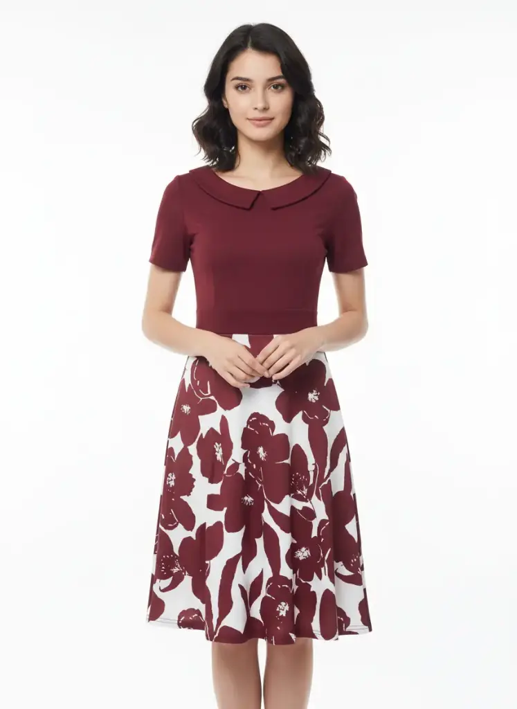 Robe bourgogne  avec bas a motif avec col