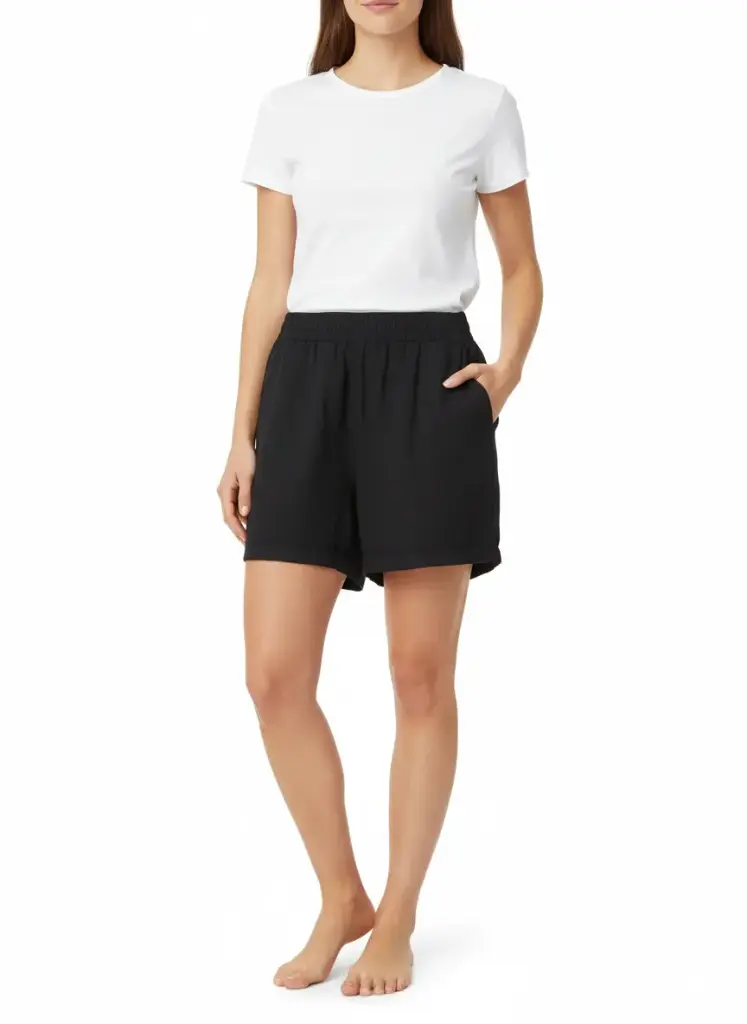 SHORTS NOIRES. (ÉTAT : NEUF)