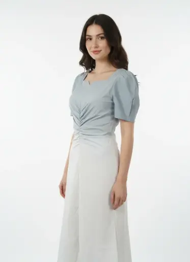 ROBE LONGUE GRISE ET BLANCHE DEGRADE COTE. (NEUVE)